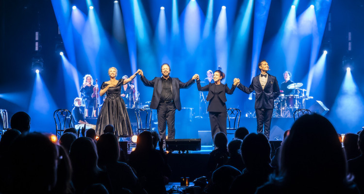 Broadway en lumière, un triomphe, tout simplement!