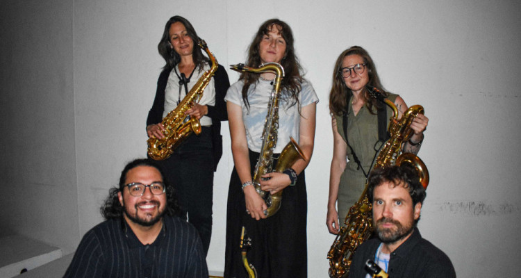 «ONDES», un bain sonore avec FROTAE et Ivy Boxall au White Wall Studio