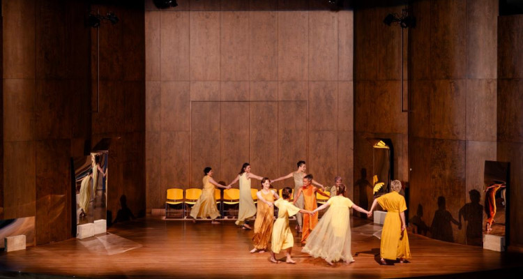 «Les Veilleuses» à la Salle Bourgie, entre lenteur, empathie et mystère
