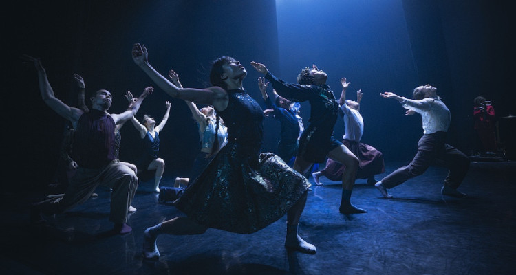 Hofesh Shechter au Théâtre Maisonneuve : la puissance onirique de «Theatre of Dreams»