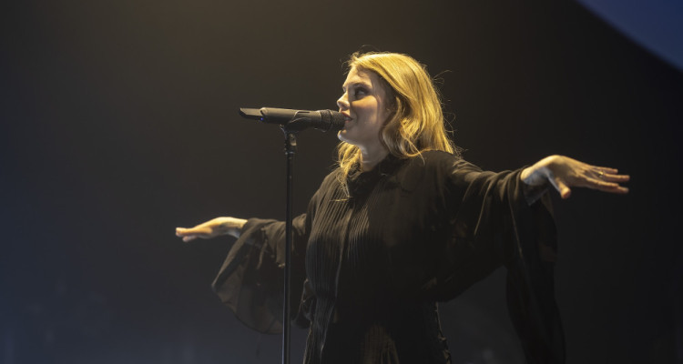 Cœur de Pirate au MTELUS | «Cavale» : pleurer et danser