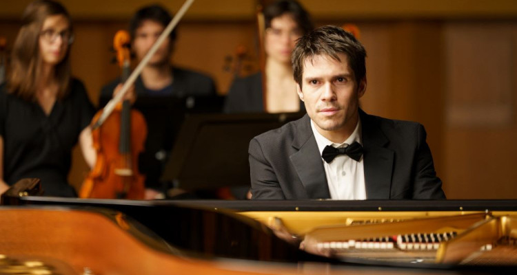 Cinemania 2025 | Deux pianos : un rendez-vous prometteur qui laisse un goût d’inachevé