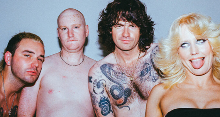 Amyl and The Sniffers