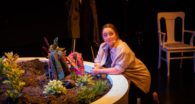 «Clémence, des fleurs d’enfants pour grandes personnes» : un tendre point d’orgue dans le tumulte du quotidien
