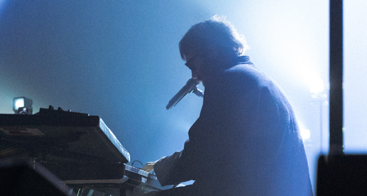 Chet Faker au MTELUS | Un concert immersif porté par une scénographie travaillée