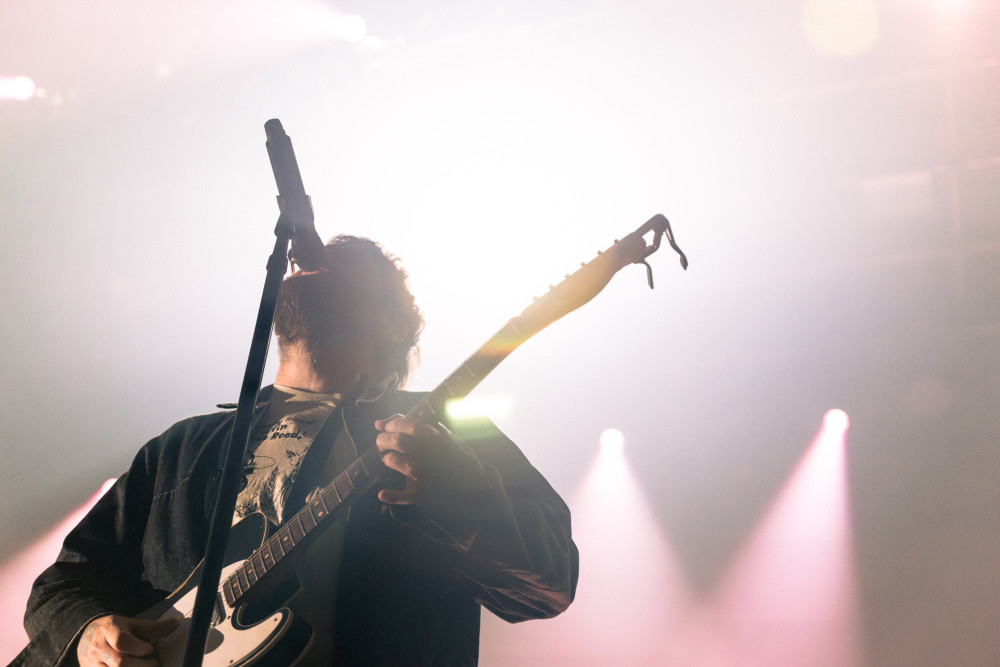 Chet Faker au MTELUS | Un concert immersif porté par une scénographie travaillée