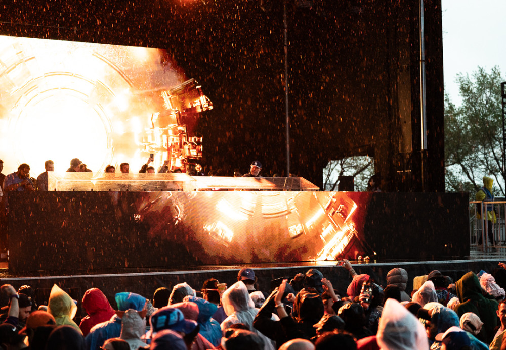 Éric Prydz au Piknik OfF | Une soirée sous la pluie qui n’a pas ralenti la foule