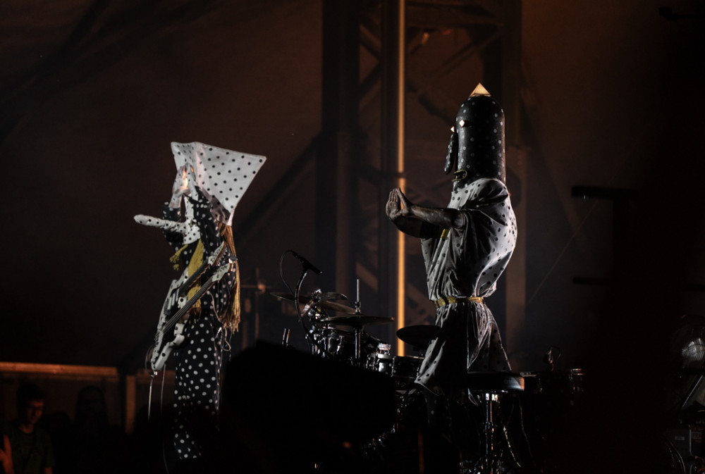 FIJM 2026 | Angine de Poitrine, un duo qui transforme la scène en véritable expérience