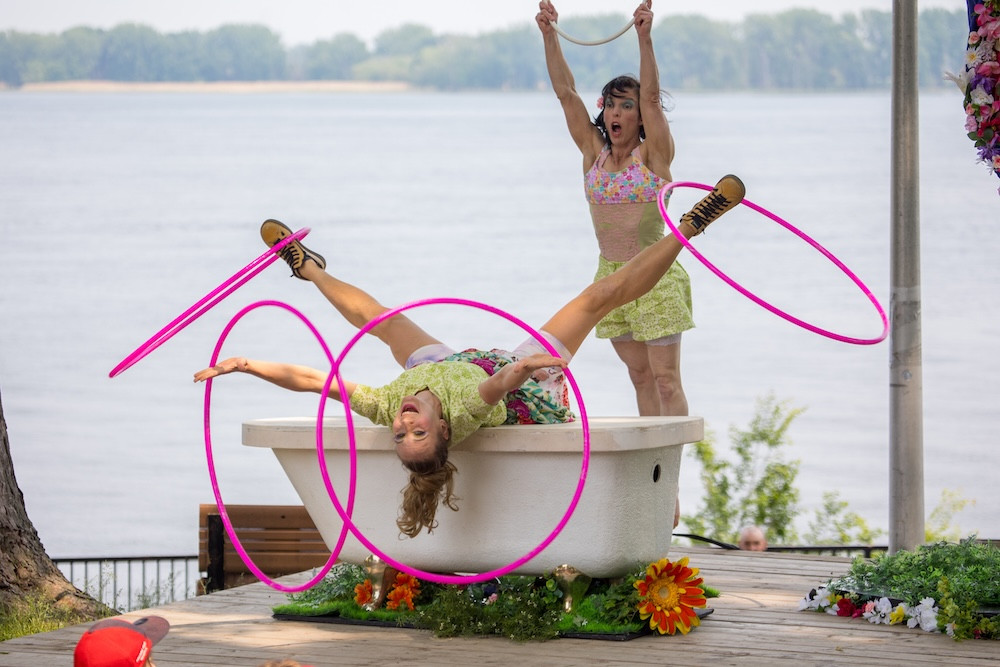 MONTRÉAL COMPLÈTEMENT CiRQUE 2026 | Les rendez-vous gratuits de la programmation extérieure
