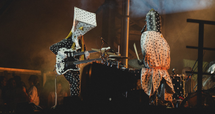 FIJM 2026 | Angine de Poitrine, un duo qui transforme la scène en véritable expérience