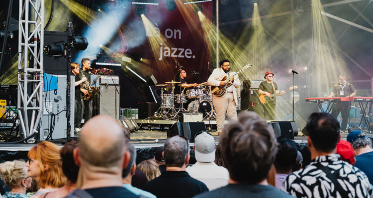 FIJM 2026 | Zoom Photo sur Son Little, Sammy Jackson, Izzy Escobar, DK Harrell et Emile Londonien