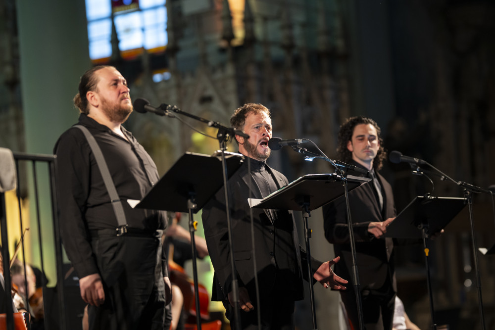 Festival Classica | « Notre-Dame de Paris symphonique », une très solide distribution quelque peu desservie par une perfectible sonorisation