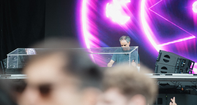 OfF Piknic 2026 | Zoom photo sur Four Tet au parc Jean-Drapeau