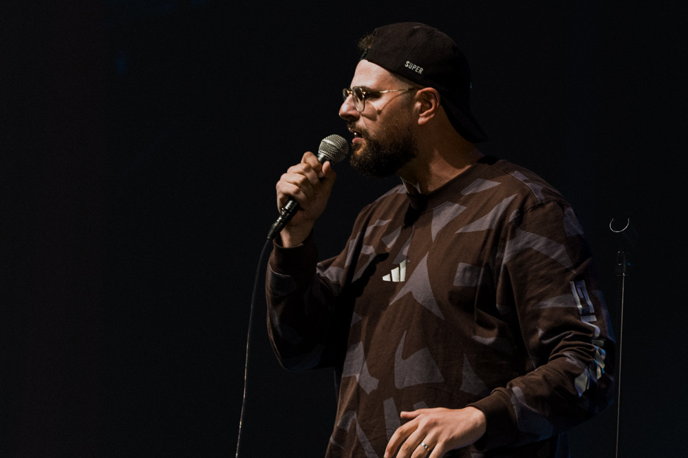 Juste pour rire Montréal 2026 | «Fatigué» de Hakim Jemili à L’Olympia de Montréal