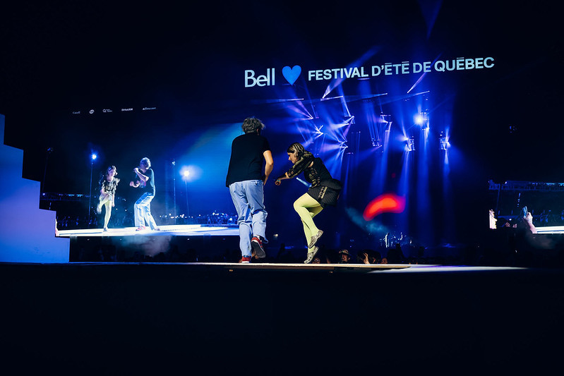 FEQ 2026 | Patrick Watson et ses invités enchantent avec douceur sur les Plaines d'Abraham
