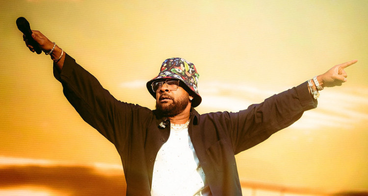 FEQ 2026 | Shaggy fait exulter les plaines, Kesha divise le public dans un concert mi-figue mi-raisin