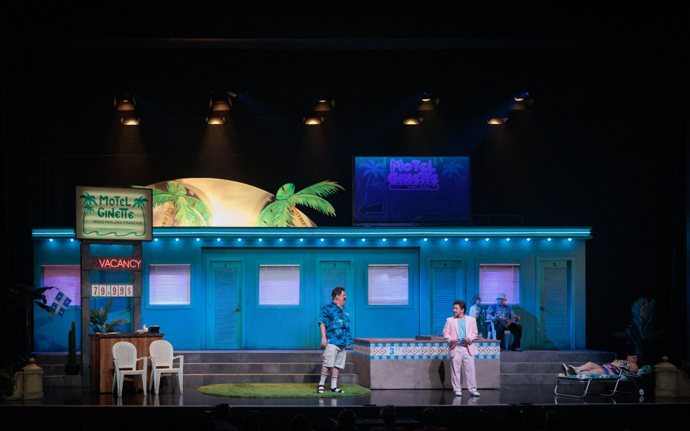 « La Florida » au théâtre : un voyage nostalgique au Motel Ginette