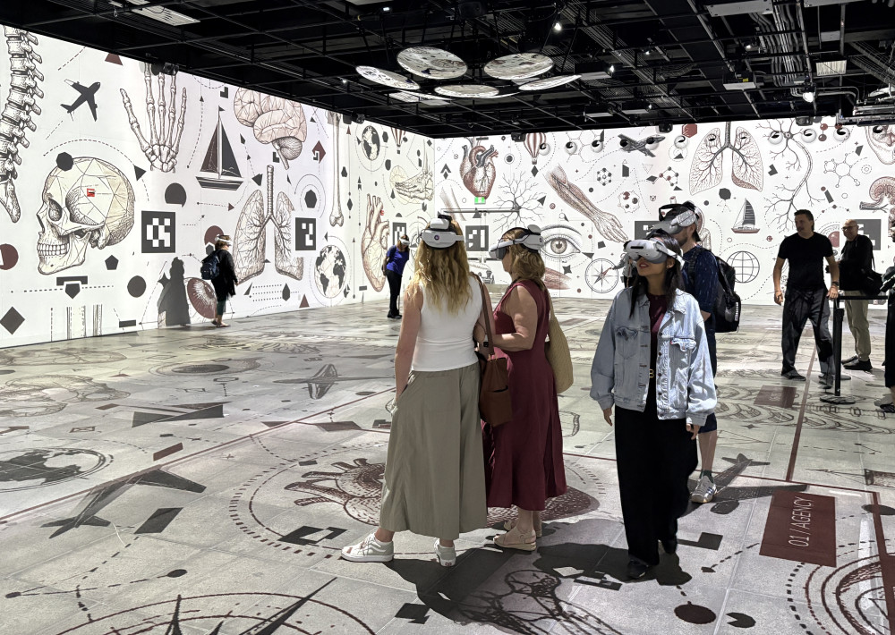 « Bodyverse » : quand la science du coup de foudre devient une odyssée immersive