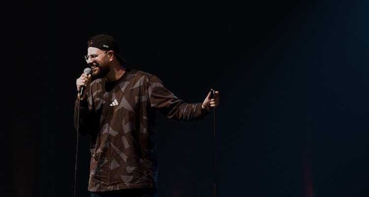 Juste pour rire Montréal 2026 | «Fatigué» de Hakim Jemili à L’Olympia de Montréal