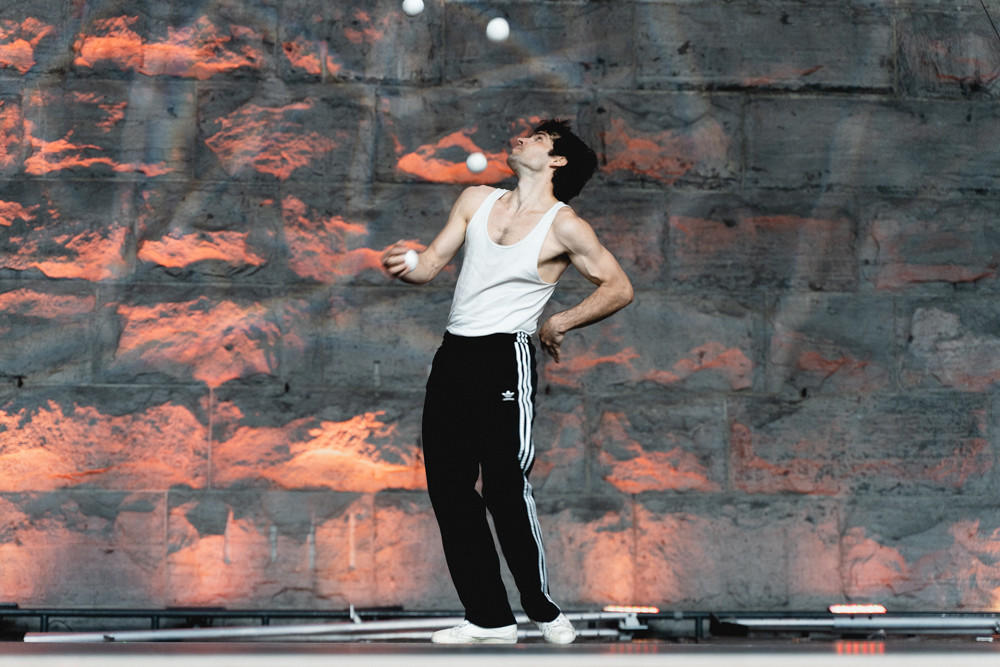 Secrets de coulisses | Rencontre avec deux artistes de « Serge Fiori - Seul ensemble »