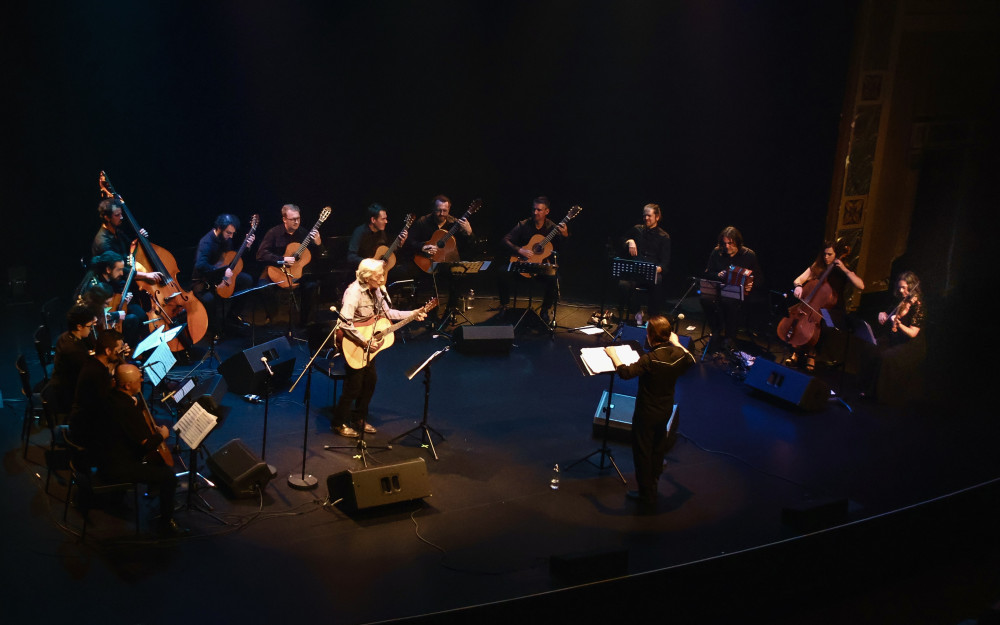 Présence Autochtone | Ici fut planté l’arbre de paix au Théâtre Outremont : musique & mémoire