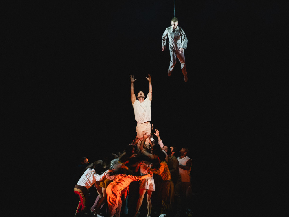 Cirque Éloize | Serge Fiori – Seul ensemble, plutôt fort réussi...dans son ensemble