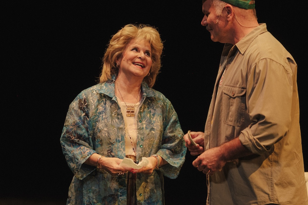 «24 poses (portraits)» au Théâtre Duceppe : l’histoire d’une famille ordinaire et de ses fissures