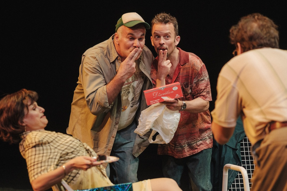«24 poses (portraits)» au Théâtre Duceppe : l’histoire d’une famille ordinaire et de ses fissures